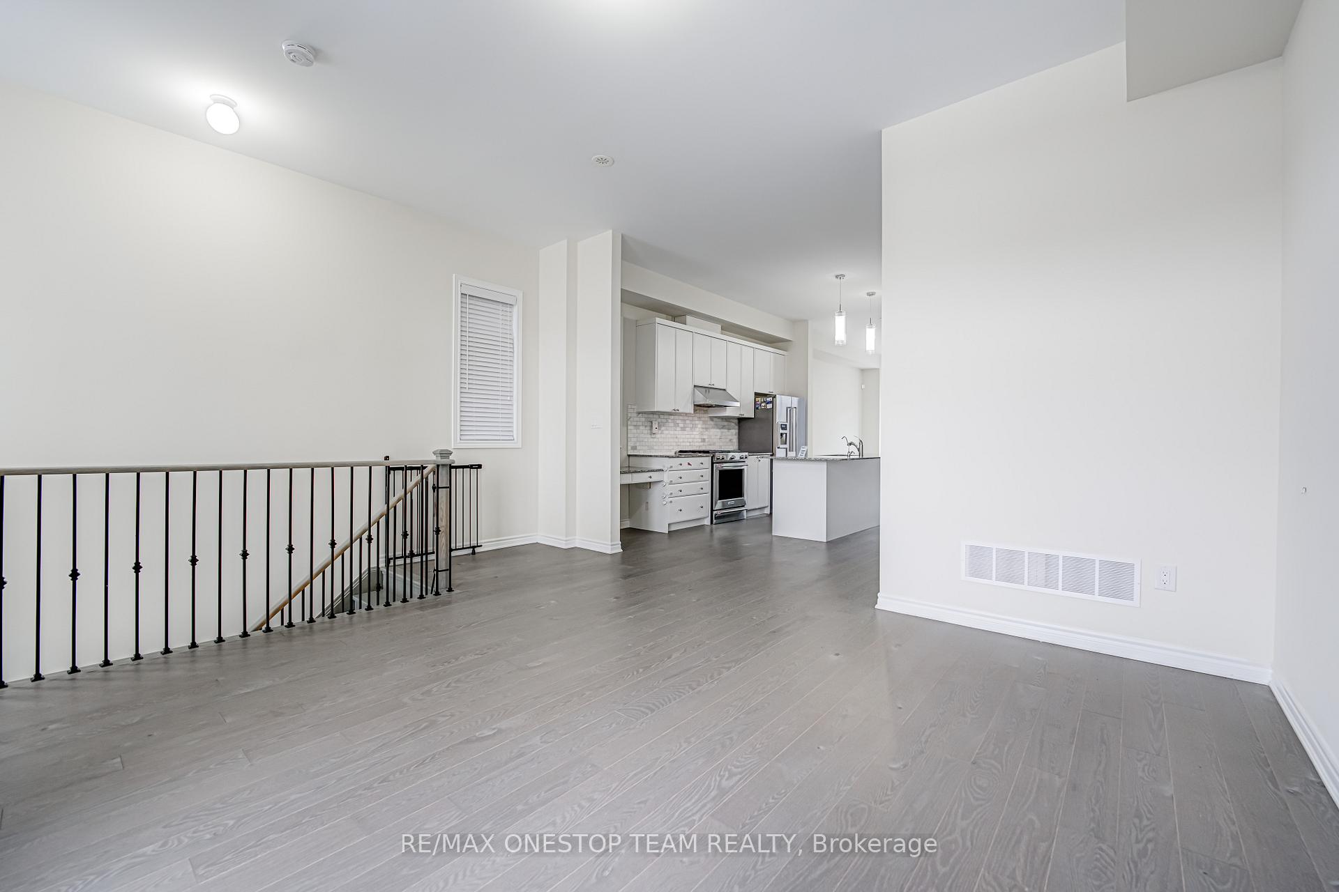 Photo 6 of 203 Lebovic Campus Drive, Vaughan, Patterson — HOMEH
