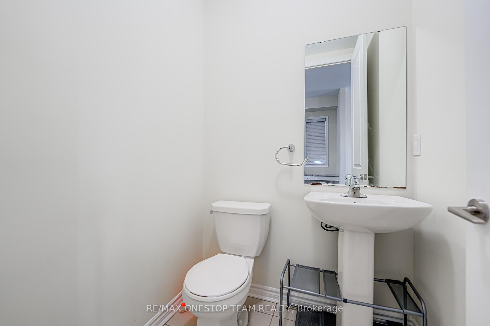 Photo 16 of 203 Lebovic Campus Drive, Vaughan, Patterson — HOMEH