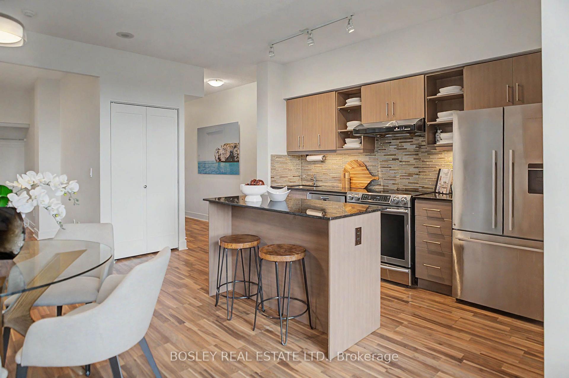 Photo 5 of Unit 125, 35 Brian Peck Crescent, Toronto, Leaside — HOMEH