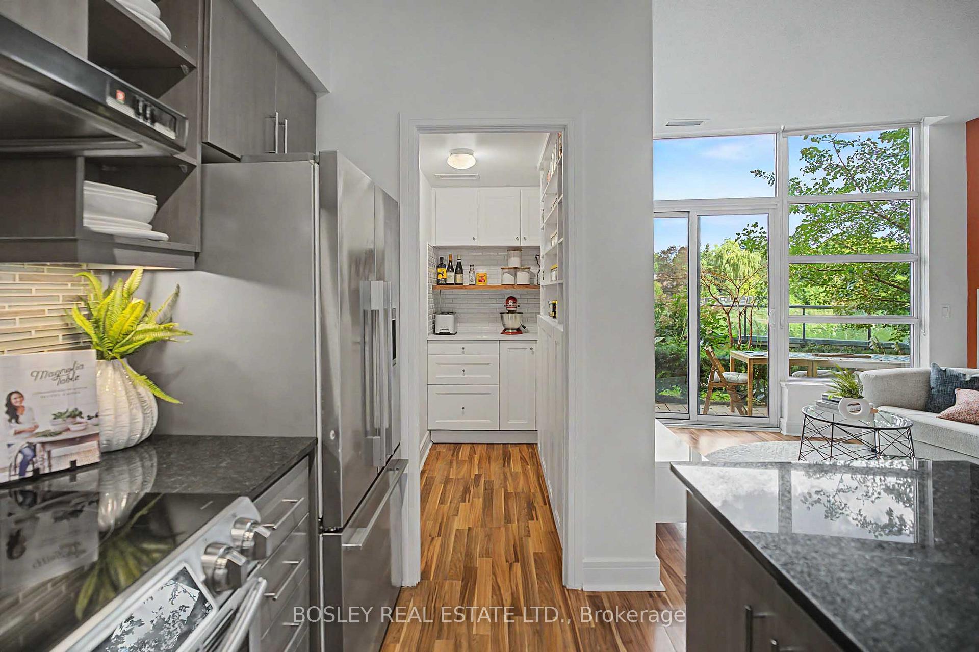 Photo 9 of Unit 125, 35 Brian Peck Crescent, Toronto, Leaside — HOMEH