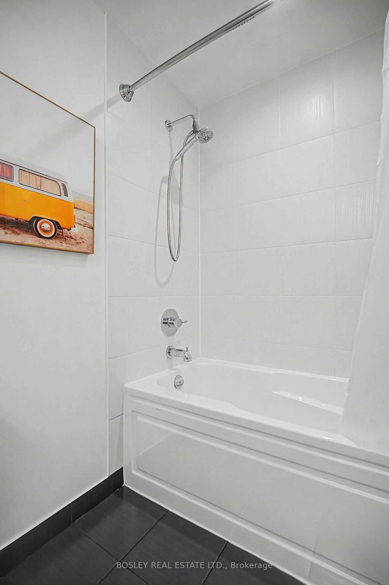 Photo 18 of Unit 125, 35 Brian Peck Crescent, Toronto, Leaside — HOMEH