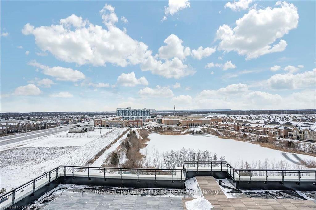 Photo 2 of Unit 708, 405 Dundas Street W, Oakville, Glenorchy — HOMEH