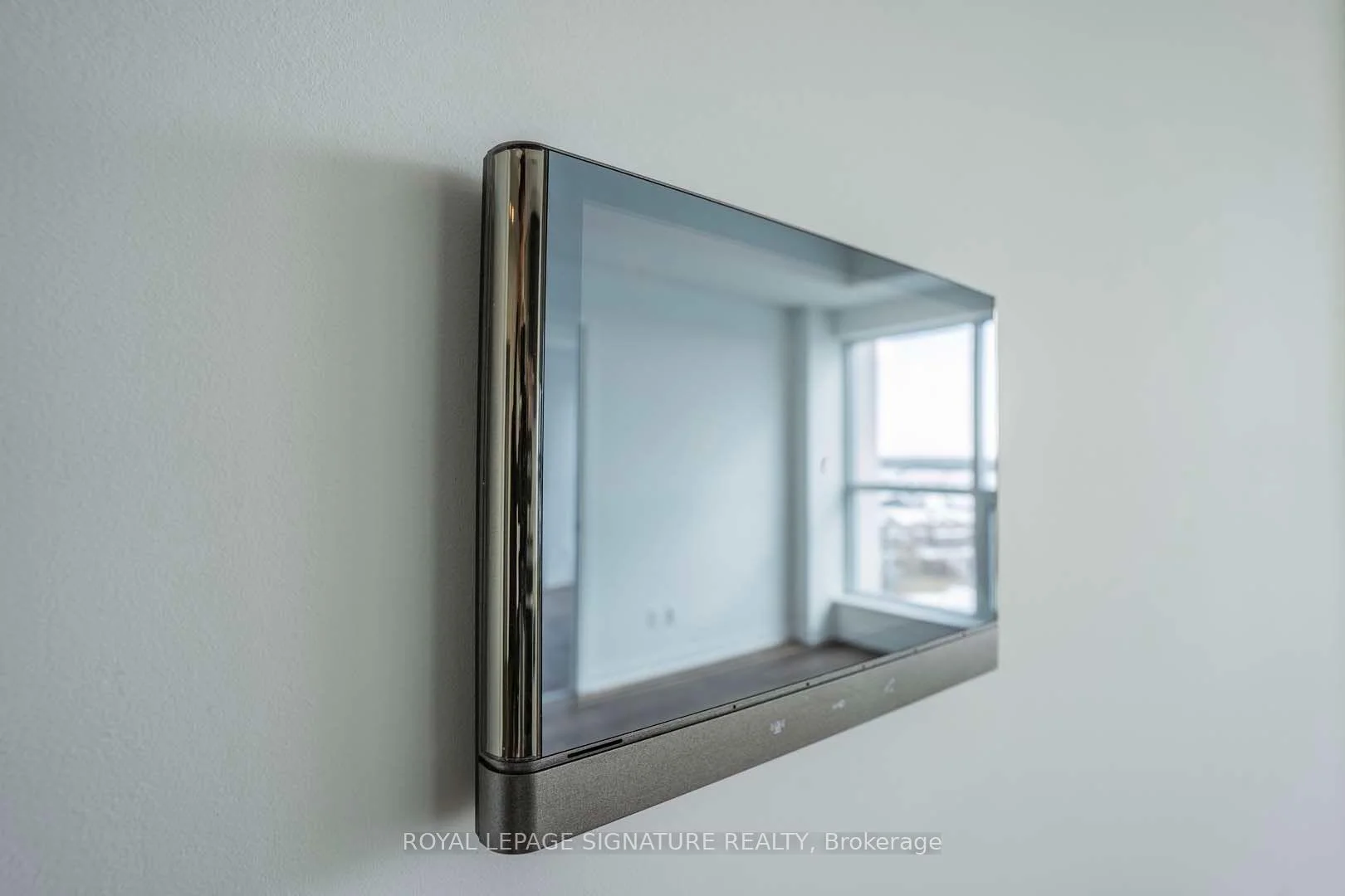 Photo 5 of Unit 708, 405 Dundas Street W, Oakville, Glenorchy — HOMEH