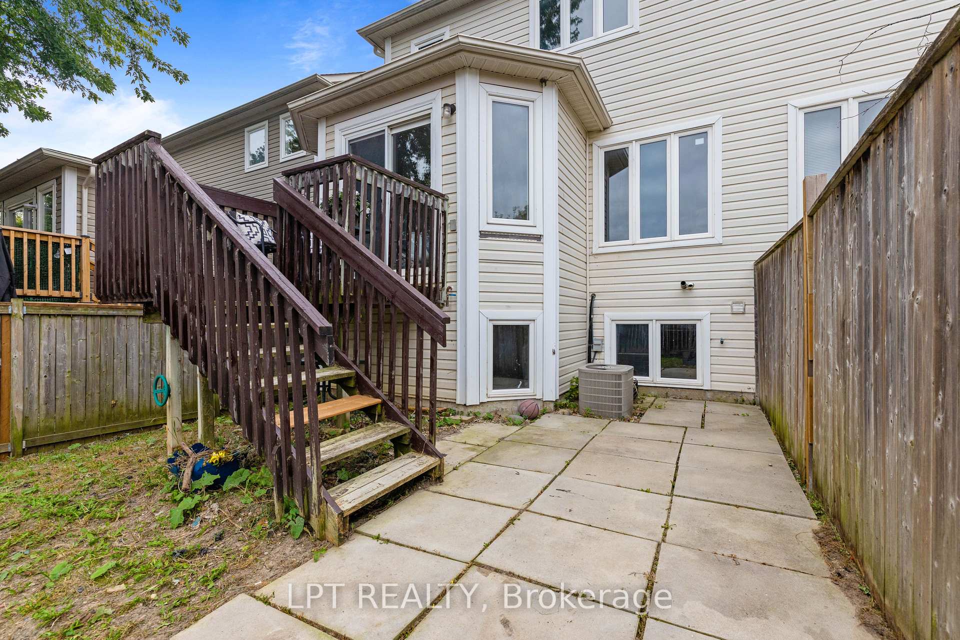 Photo 33 of 31 Laurendale Avenue, Georgina, Keswick South — HOMEH