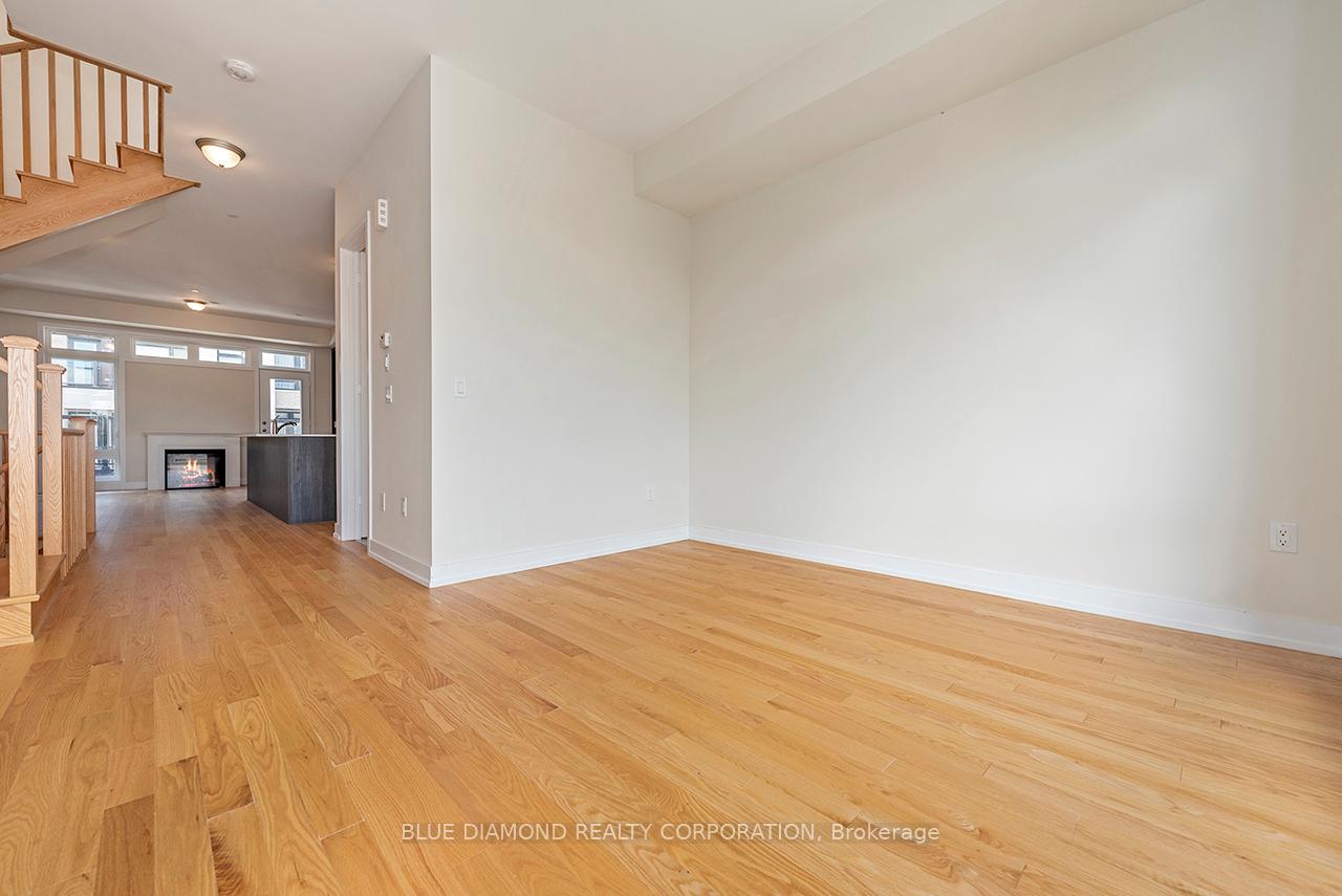 Photo 8 of 41 Credit Lane, Richmond Hill, Jefferson — HOMEH