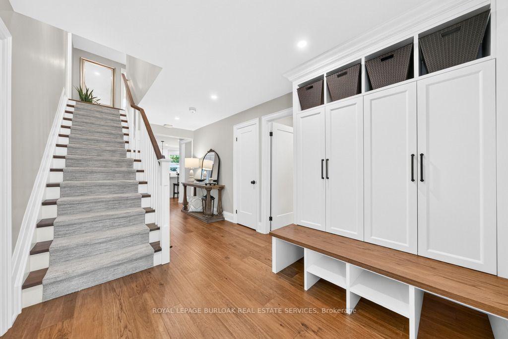 Photo 5 of 385 Rosslyn Drive, Burlington, Roseland — HOMEH