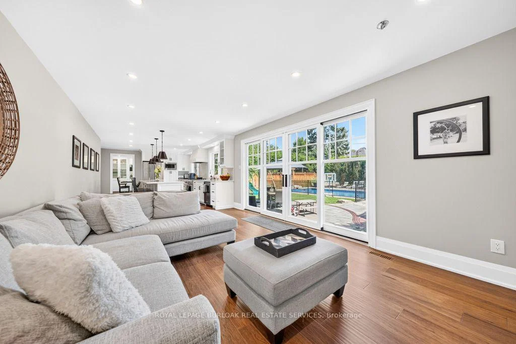 Photo 35 of 385 Rosslyn Drive, Burlington, Roseland — HOMEH