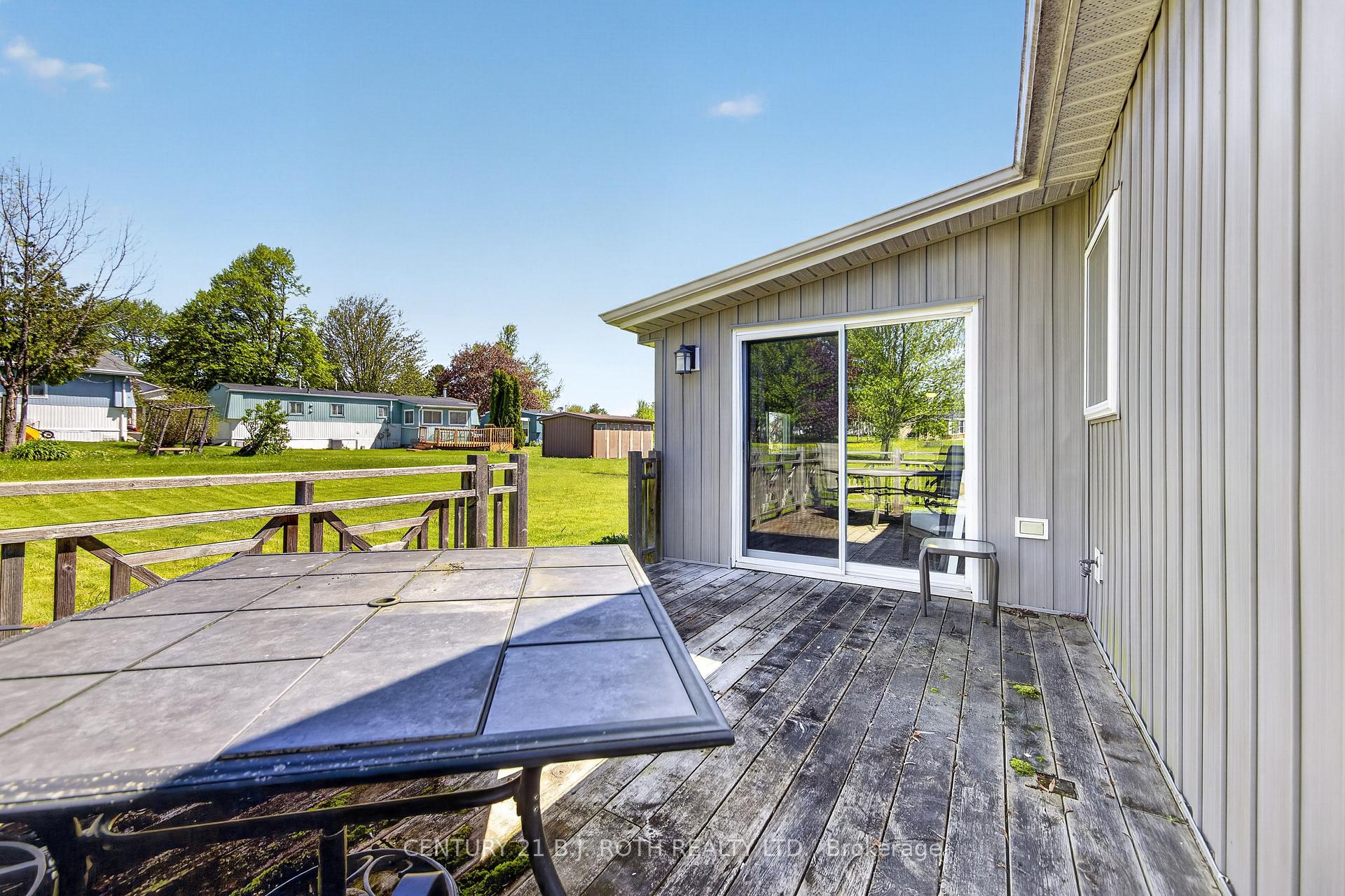 Photo 11 of 8 Belle Isle Arm, Innisfil, Rural Innisfil — HOMEH