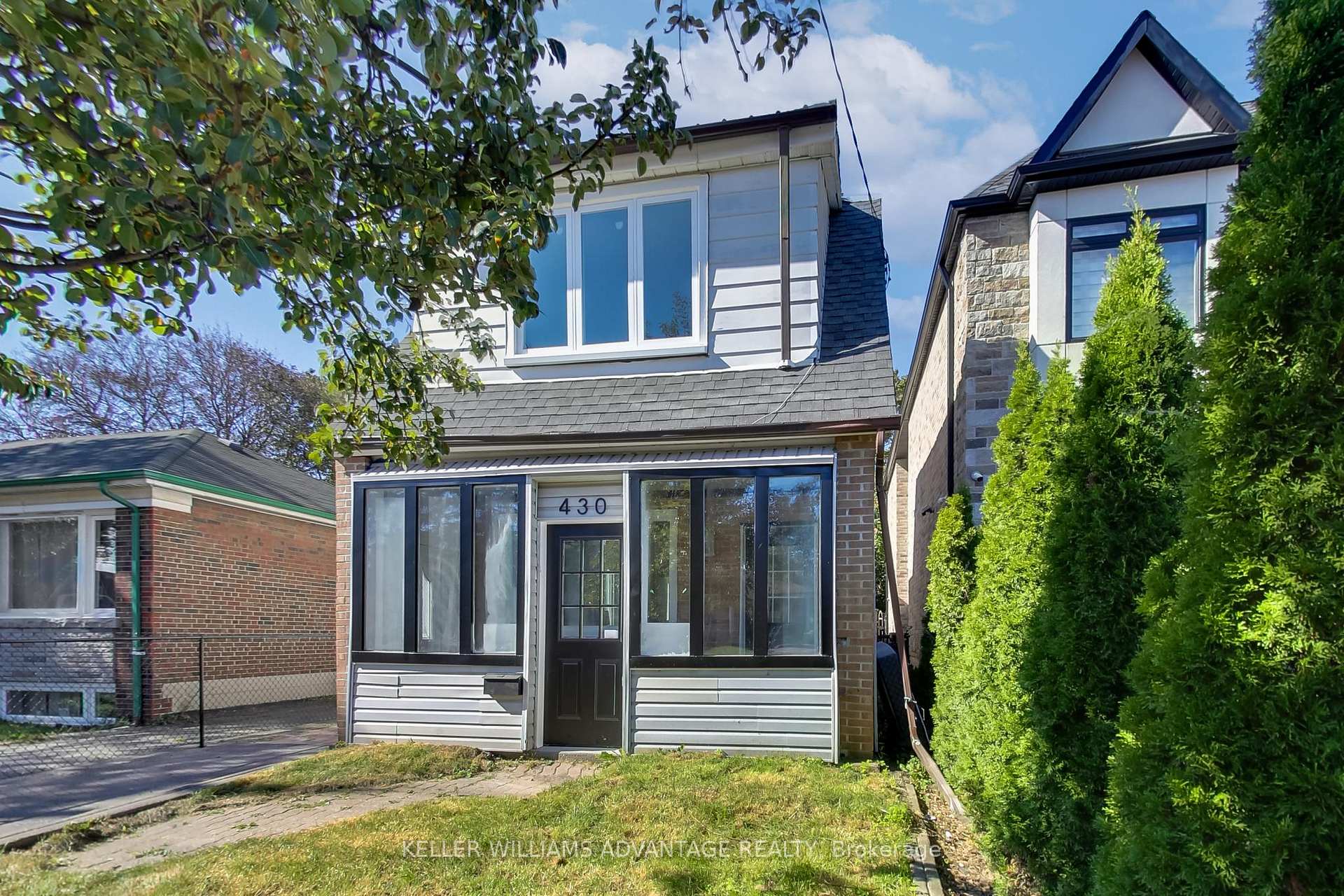Photo 2 of 430 Pharmacy Avenue, Scarborough, Clairlea-Birchmount — HOMEH