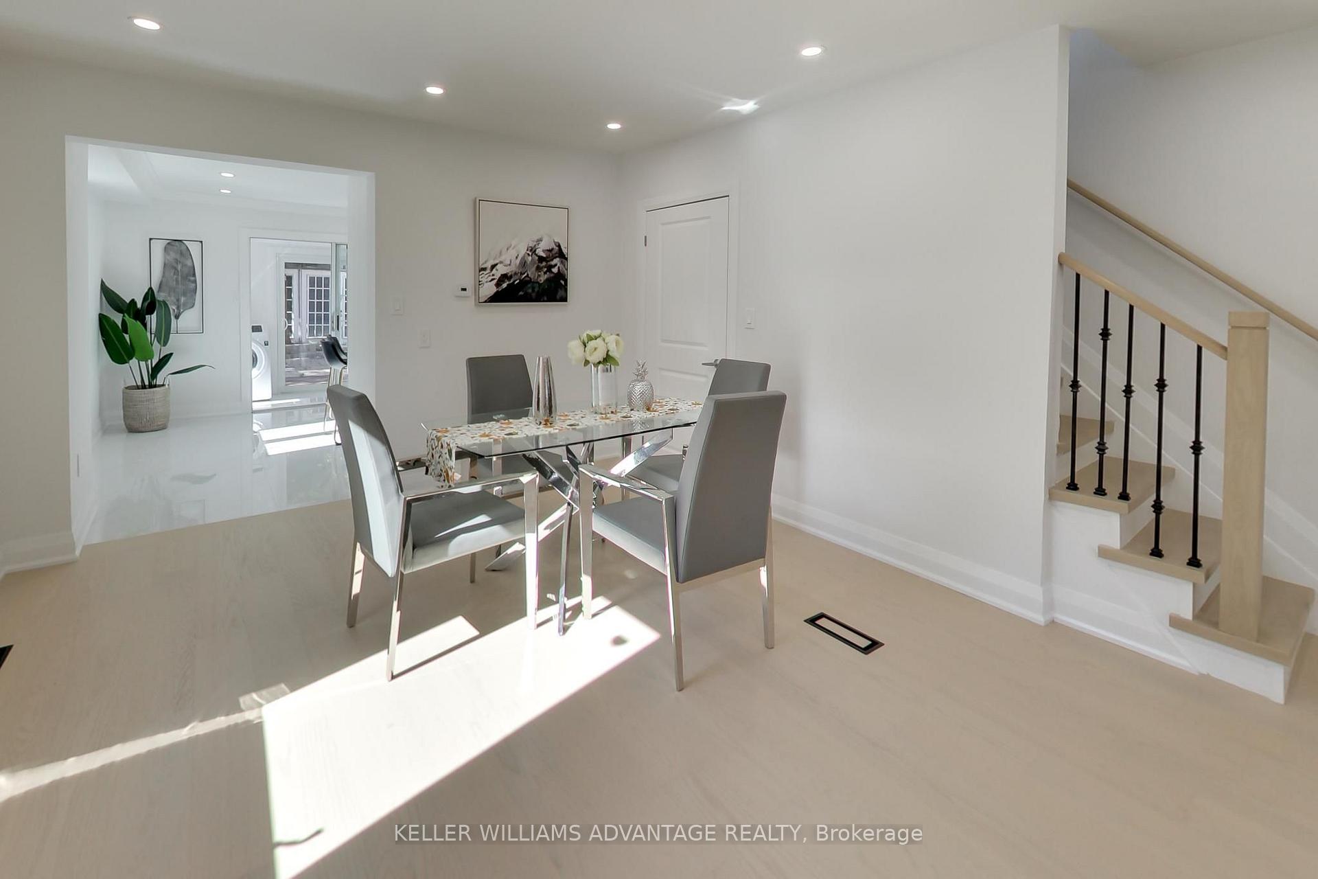 Photo 10 of 430 Pharmacy Avenue, Scarborough, Clairlea-Birchmount — HOMEH
