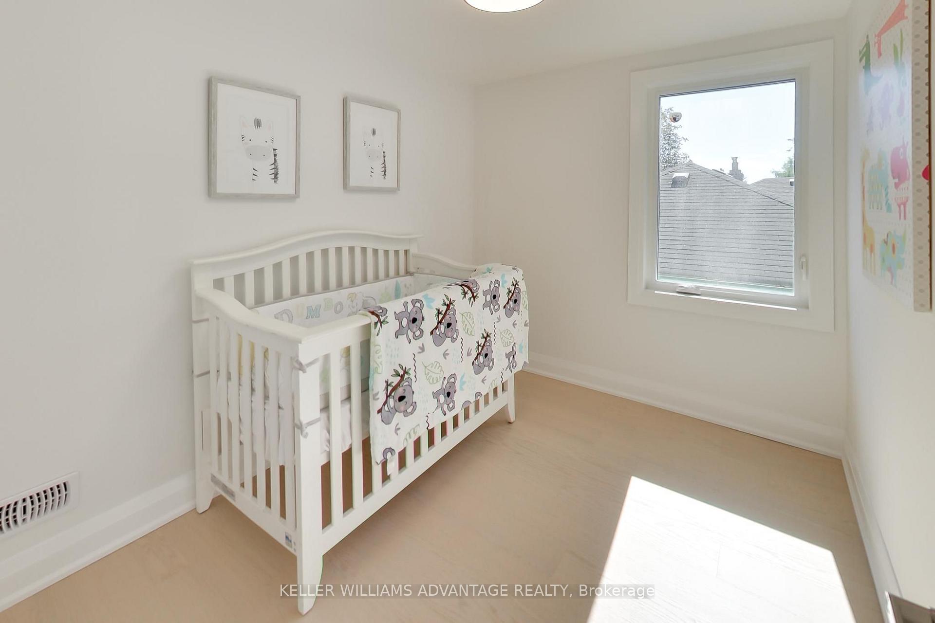 Photo 25 of 430 Pharmacy Avenue, Scarborough, Clairlea-Birchmount — HOMEH