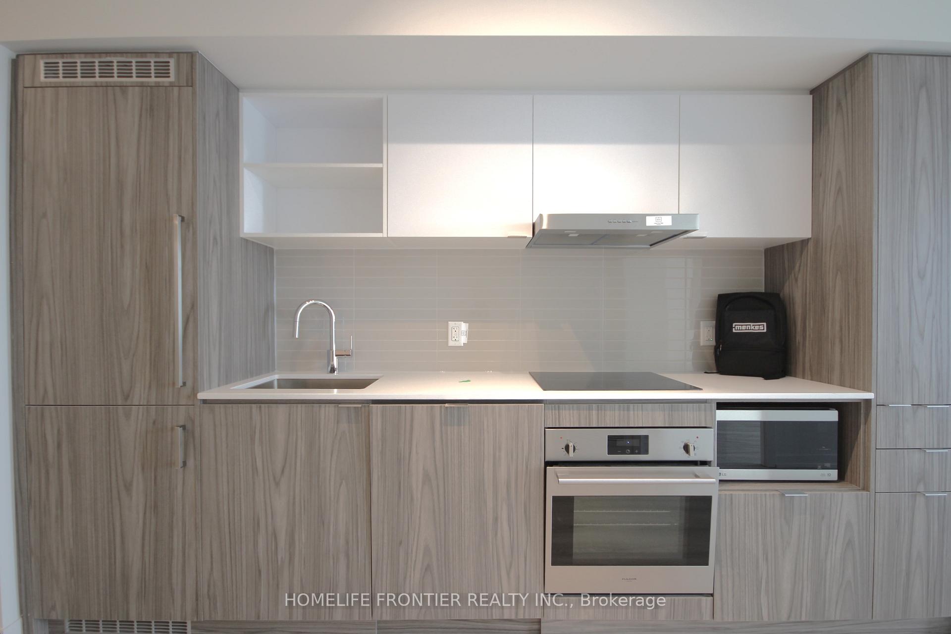 Photo 5 of Unit 2009, 55 Cooper Street, Toronto, Waterfront Communities — HOMEH