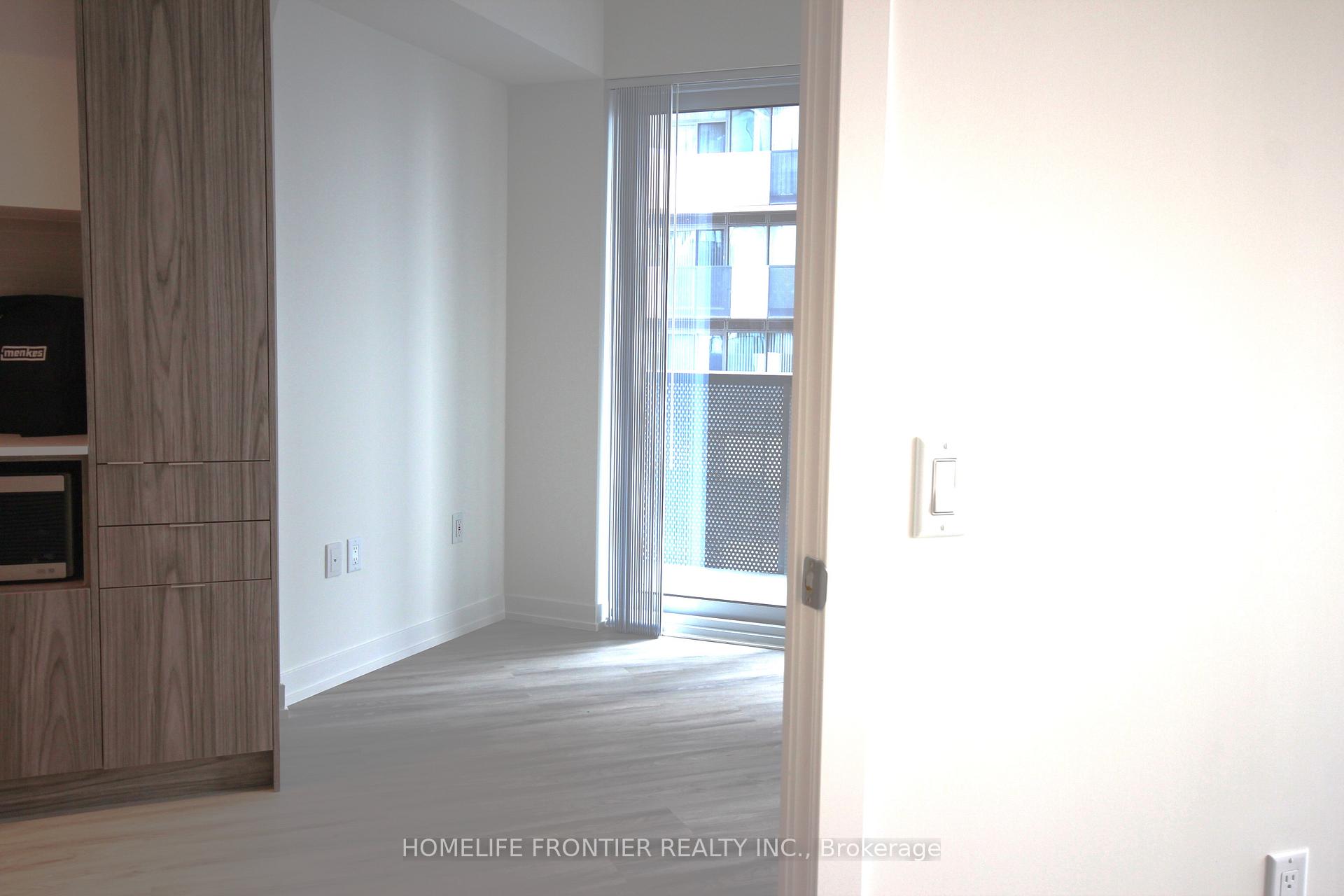 Photo 7 of Unit 2009, 55 Cooper Street, Toronto, Waterfront Communities — HOMEH