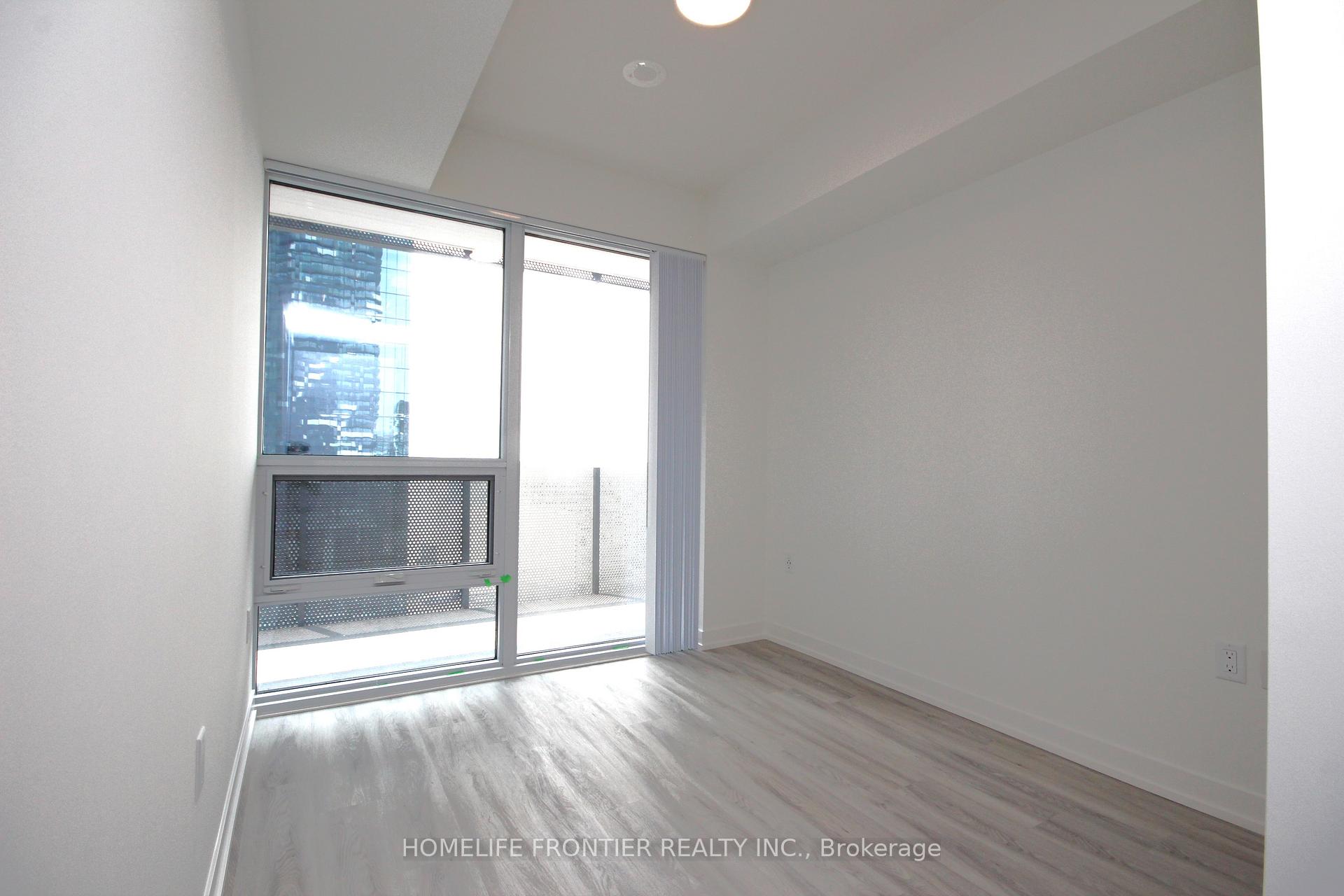 Photo 9 of Unit 2009, 55 Cooper Street, Toronto, Waterfront Communities — HOMEH
