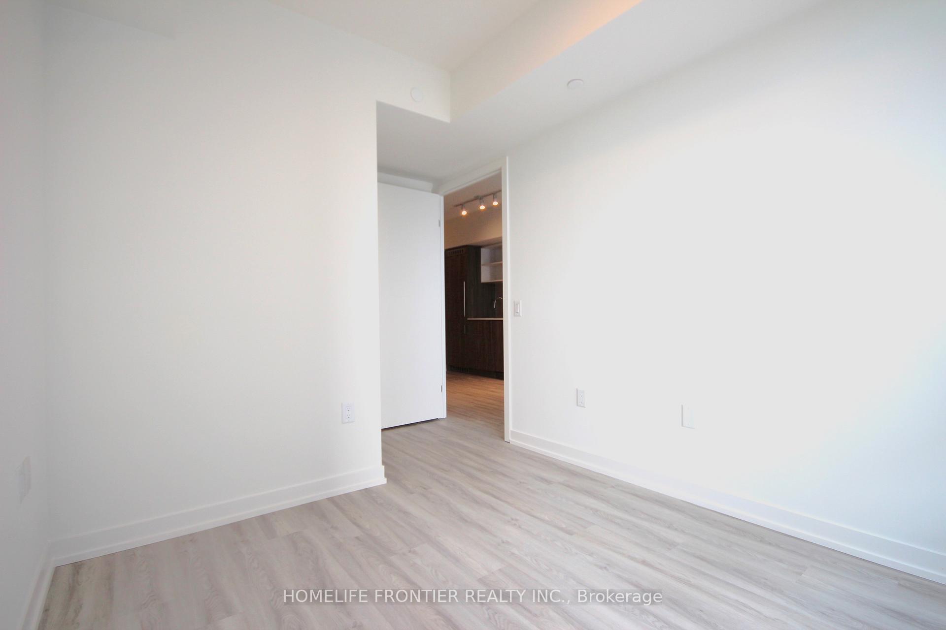 Photo 10 of Unit 2009, 55 Cooper Street, Toronto, Waterfront Communities — HOMEH