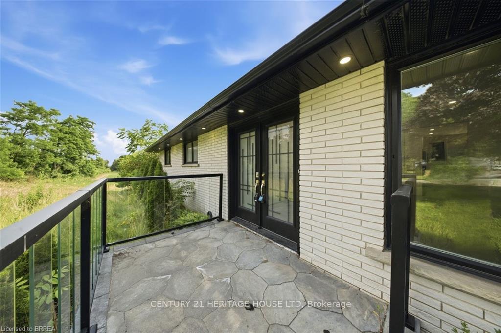 Photo 3 of 360 Bishopsgate Road, Brant, Burford — HOMEH