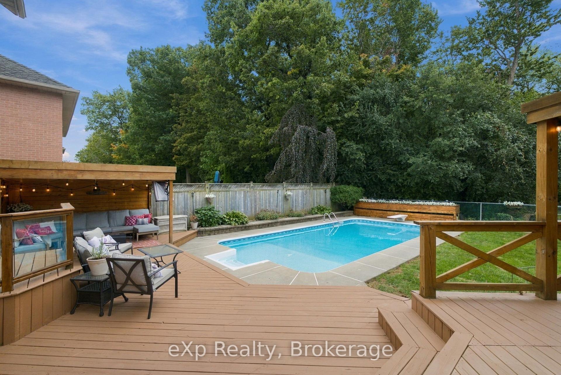 Photo 5 of 237 Lake Driveway, Ajax, South West — HOMEH