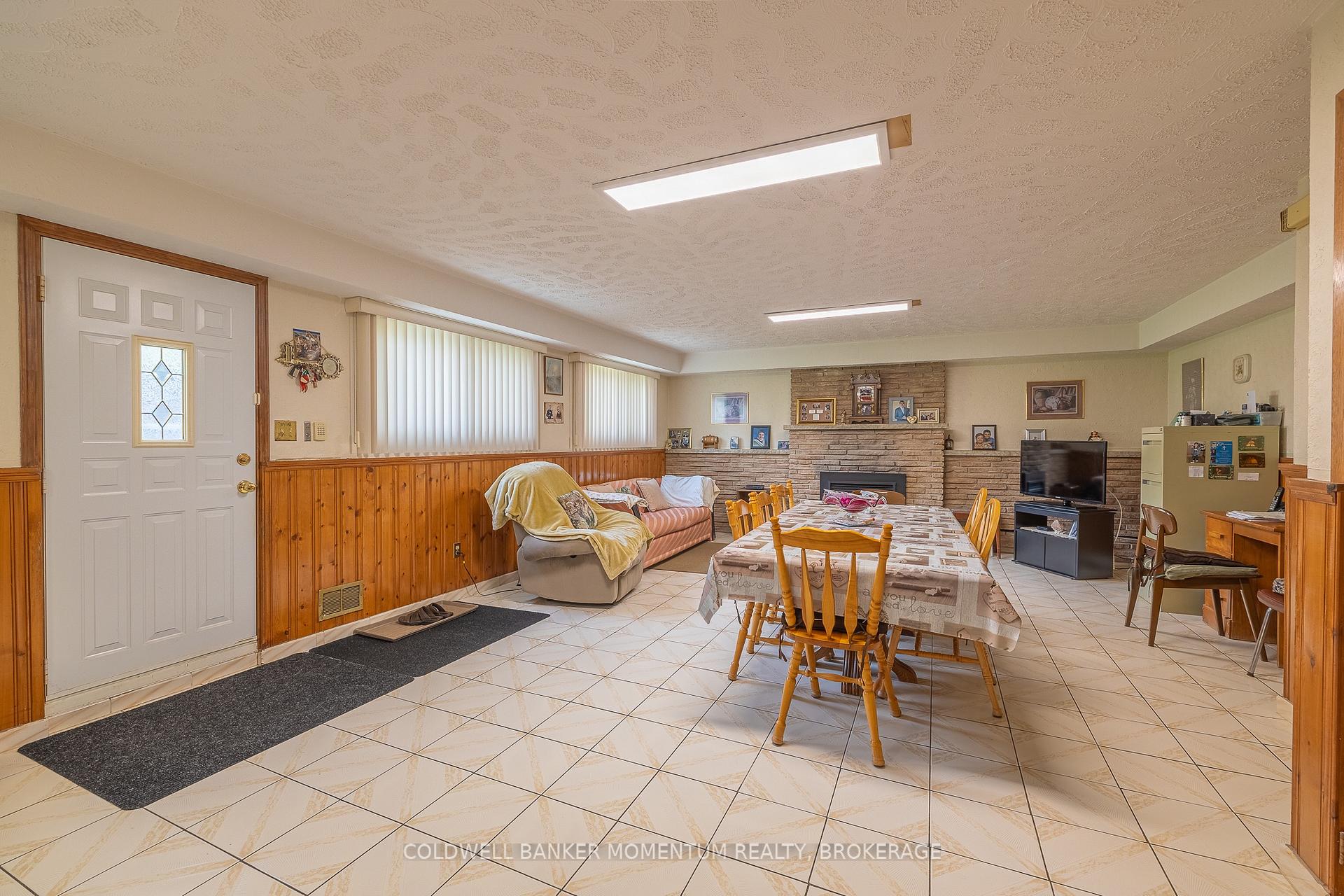 Photo 29 of 4177 Brookdale Drive, Niagara Falls, Ascot — HOMEH