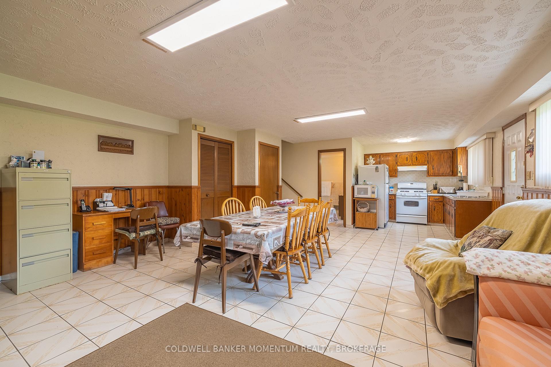 Photo 32 of 4177 Brookdale Drive, Niagara Falls, Ascot — HOMEH