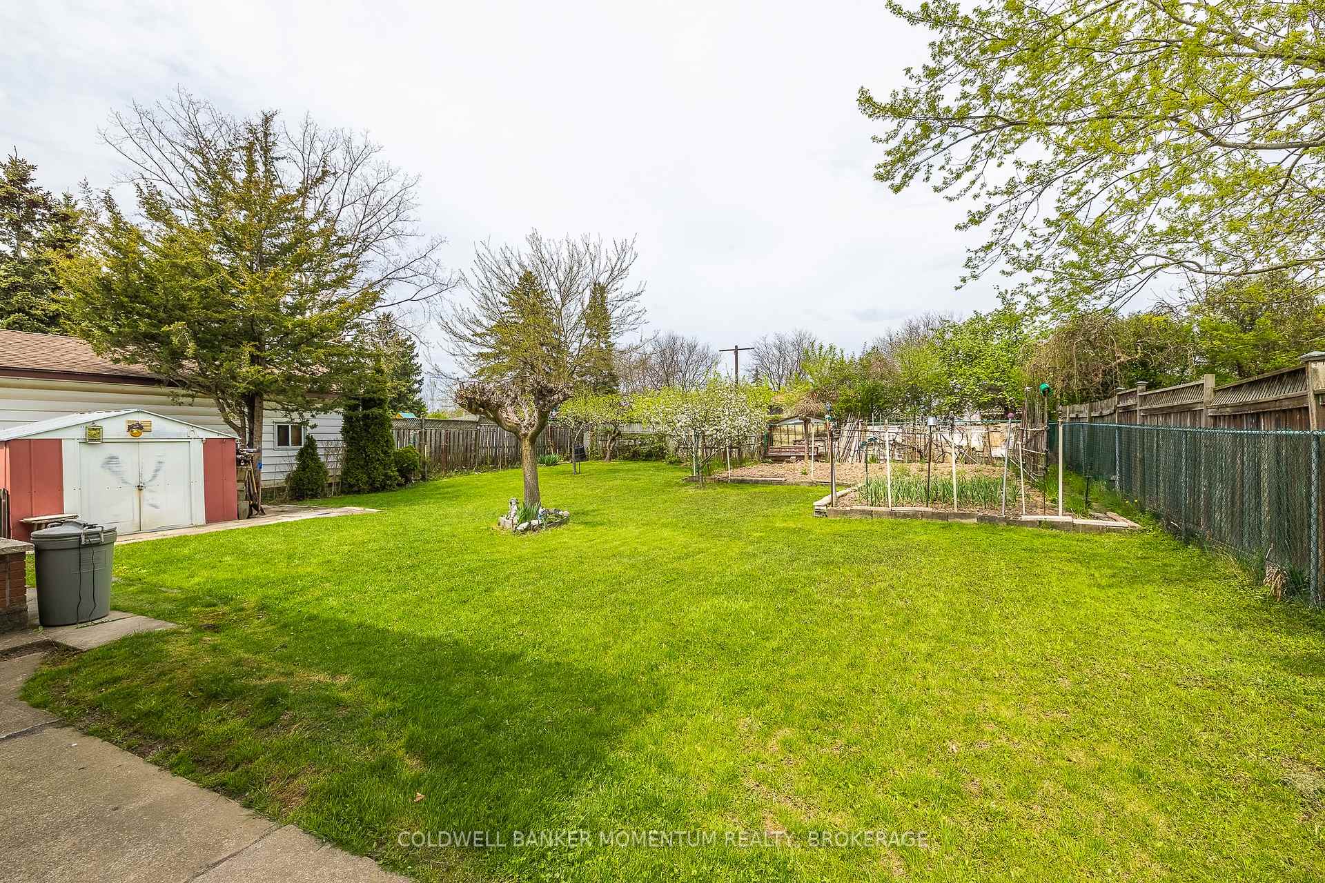 Photo 42 of 4177 Brookdale Drive, Niagara Falls, Ascot — HOMEH