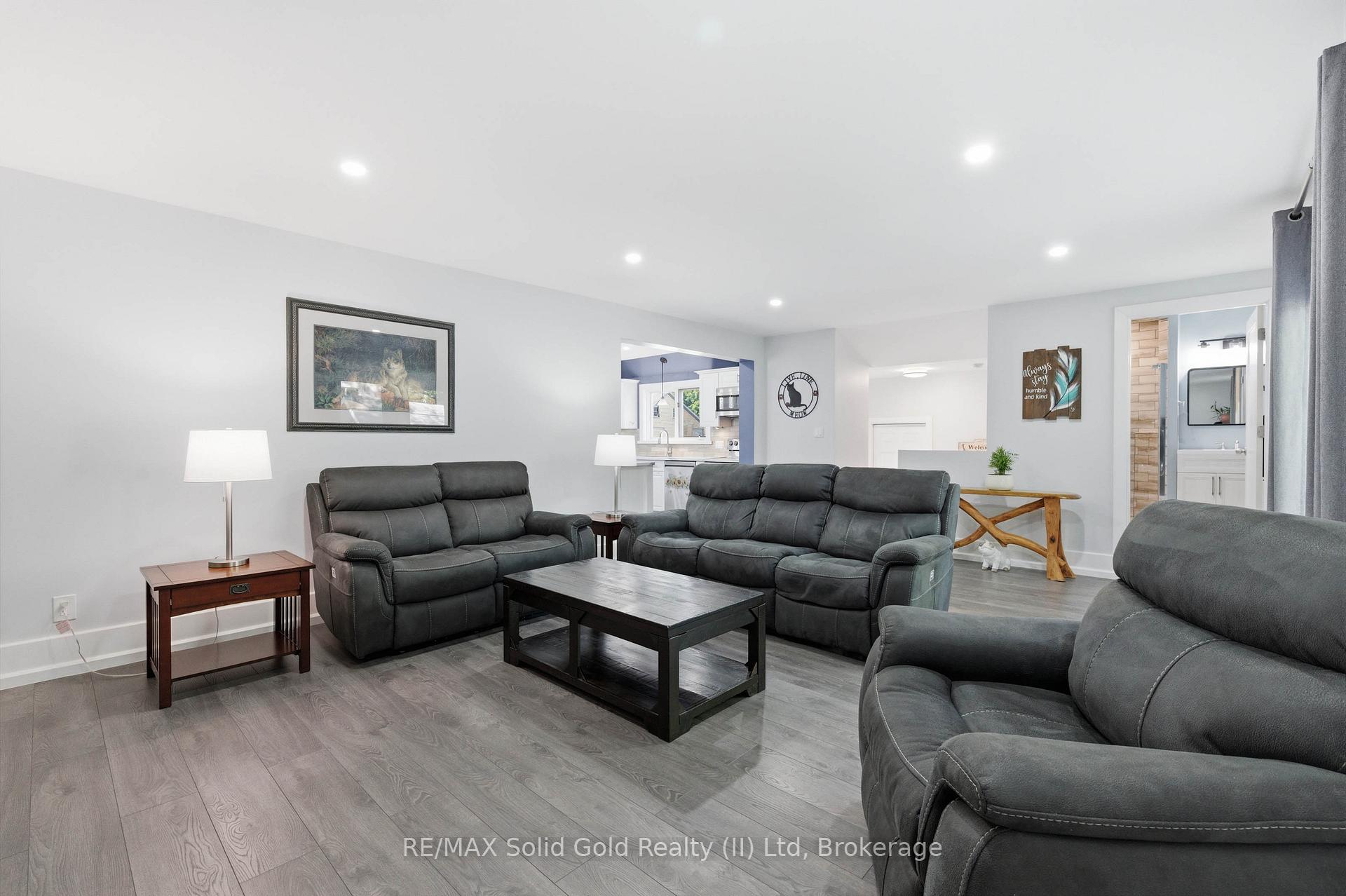Photo 21 of 199 Winstanley Street, North Perth, Monkton — HOMEH