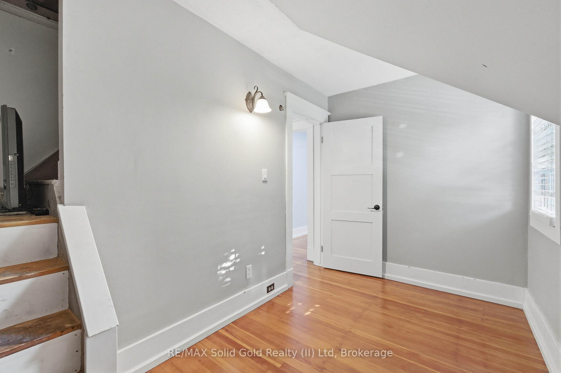 Photo 37 of 199 Winstanley Street, North Perth, Monkton — HOMEH
