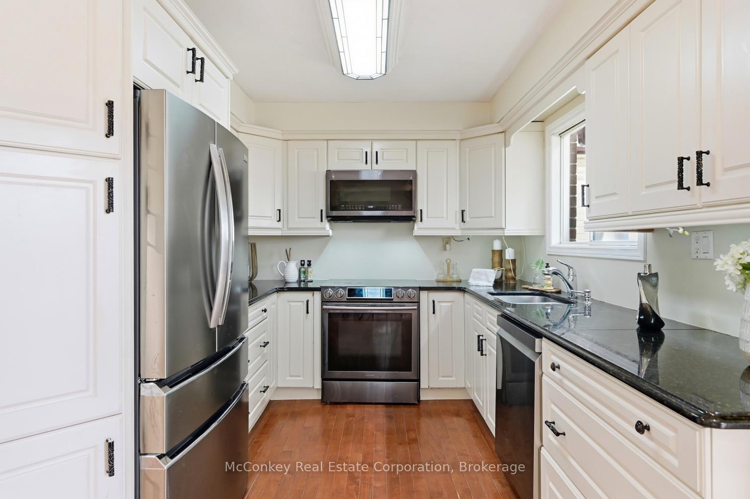 Photo 12 of 460 Cardinal Drive, Peterborough, Ashburnham Ward 4 — HOMEH