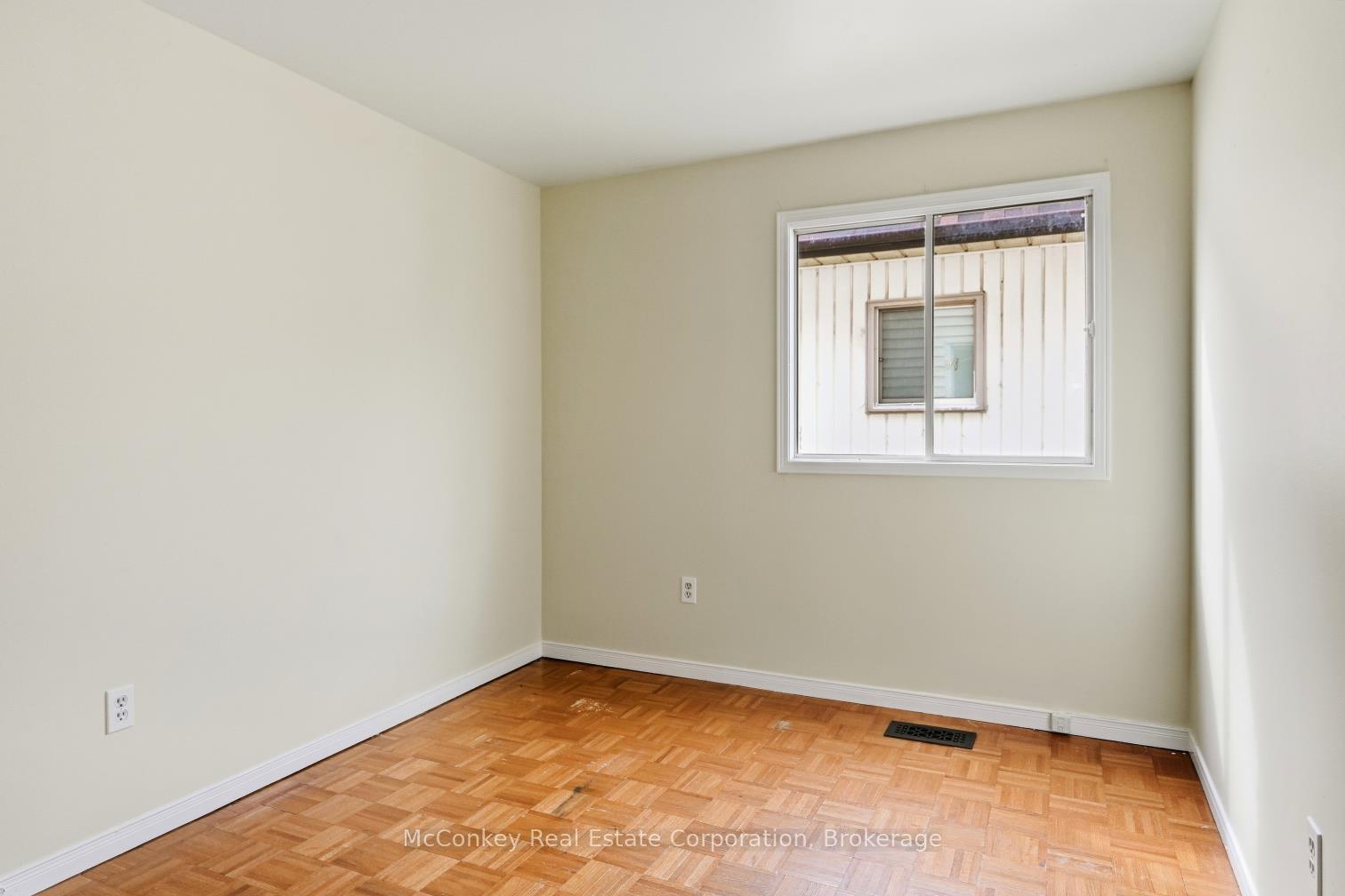 Photo 30 of 460 Cardinal Drive, Peterborough, Ashburnham Ward 4 — HOMEH
