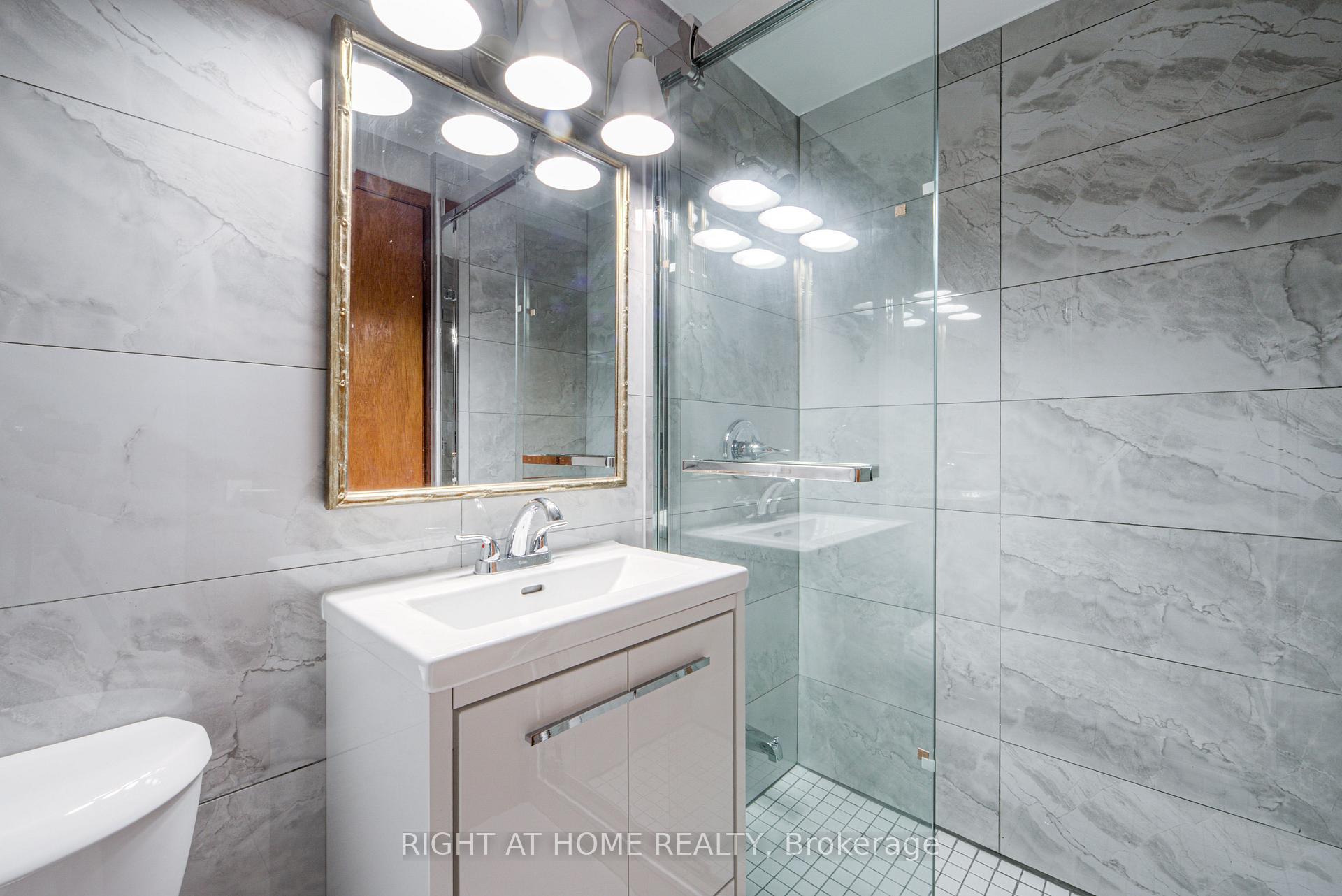 Photo 23 of 11 Fareham Crescent, Scarborough, Guildwood — HOMEH