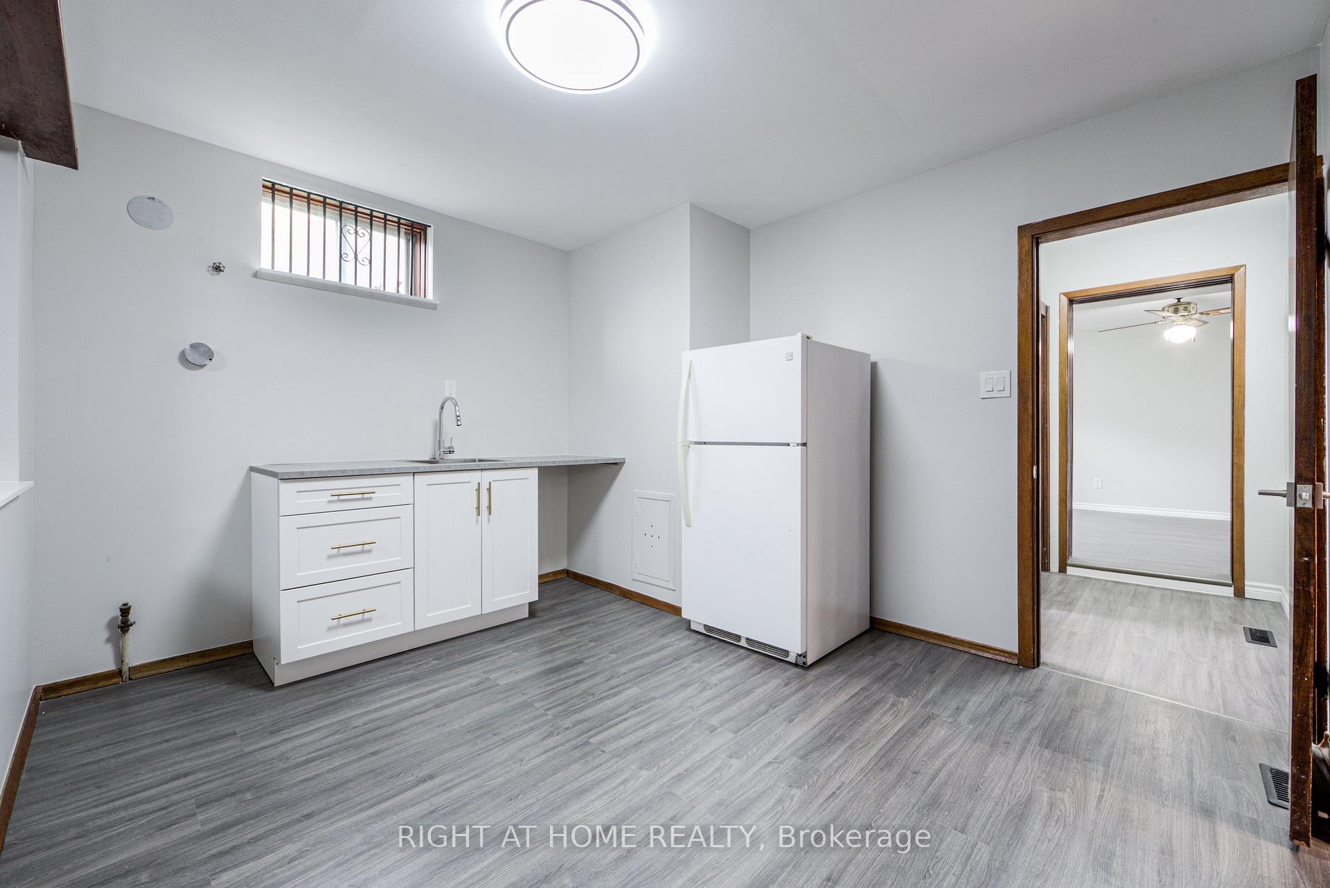Photo 24 of 11 Fareham Crescent, Scarborough, Guildwood — HOMEH