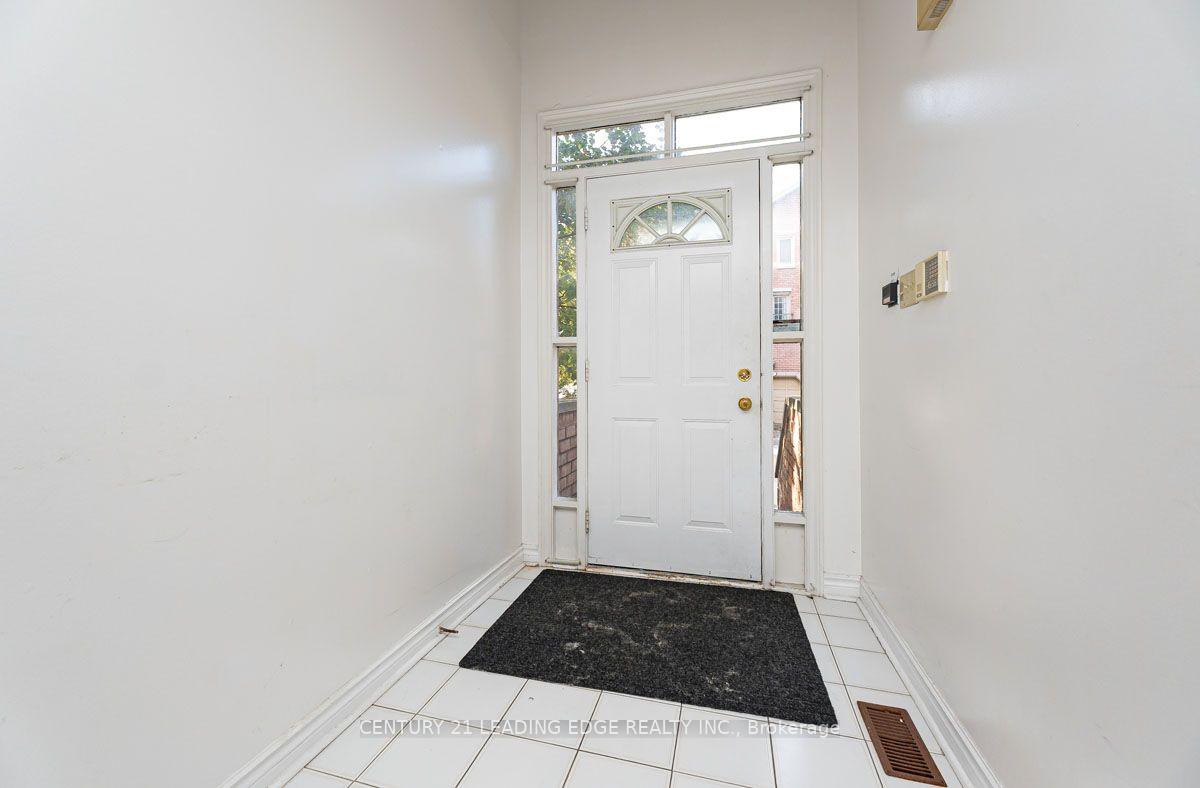 Photo 2 of Unit 1, 3 Reidmount Avenue, Scarborough, Agincourt South-Malvern West — HOMEH