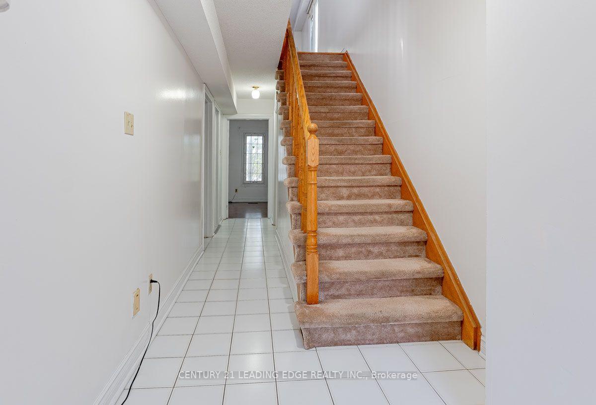 Photo 3 of Unit 1, 3 Reidmount Avenue, Scarborough, Agincourt South-Malvern West — HOMEH