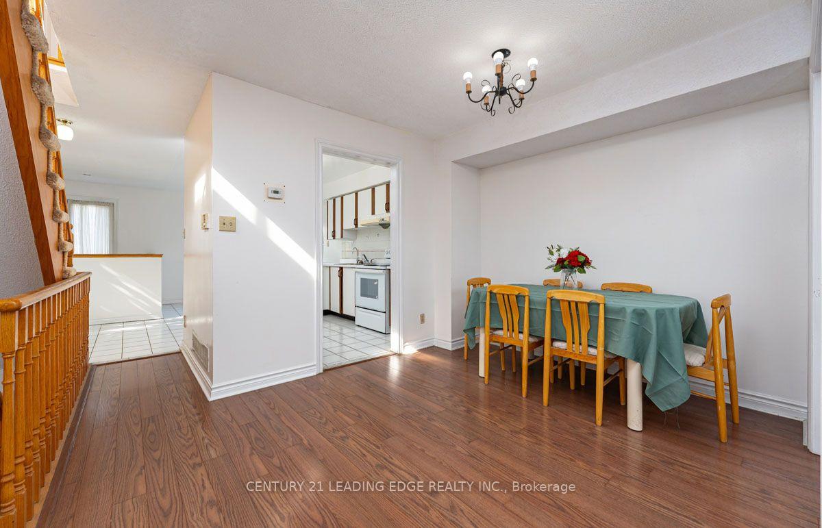 Photo 7 of Unit 1, 3 Reidmount Avenue, Scarborough, Agincourt South-Malvern West — HOMEH