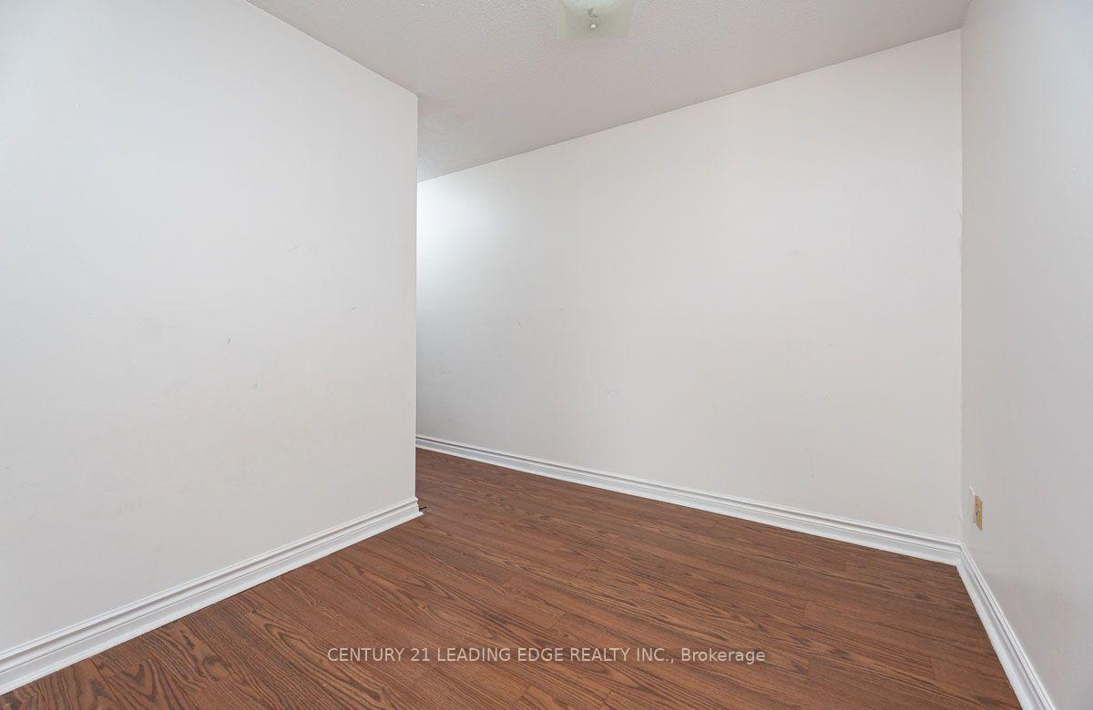 Photo 16 of Unit 1, 3 Reidmount Avenue, Scarborough, Agincourt South-Malvern West — HOMEH