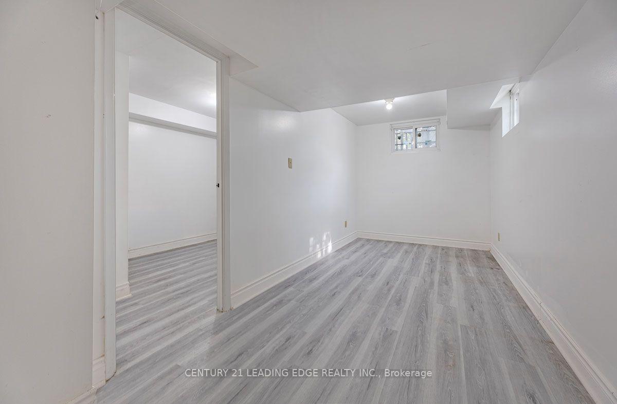 Photo 20 of Unit 1, 3 Reidmount Avenue, Scarborough, Agincourt South-Malvern West — HOMEH