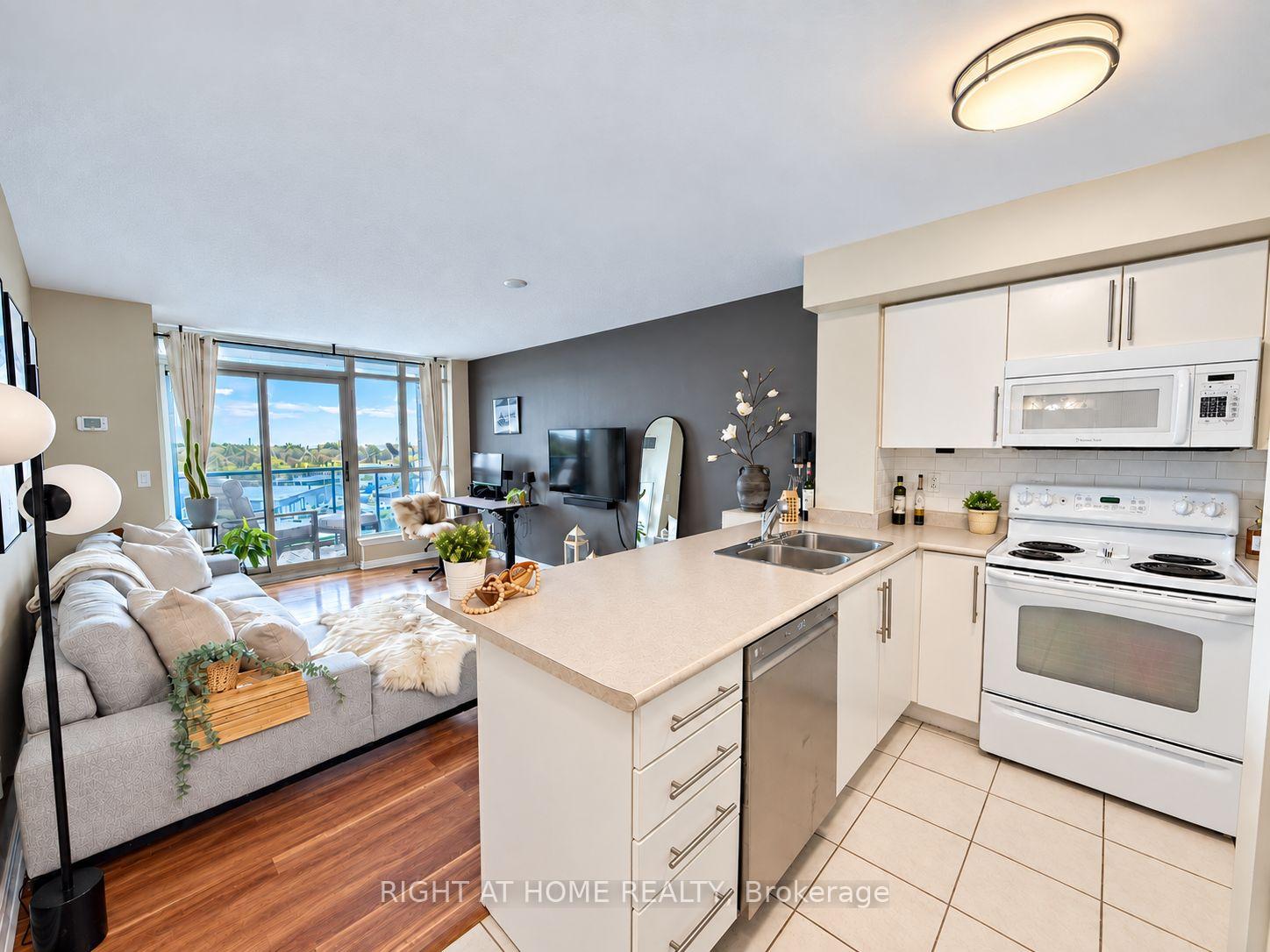 Photo 2 of Unit 906, 340 Watson Street W, Whitby, Port Whitby — HOMEH