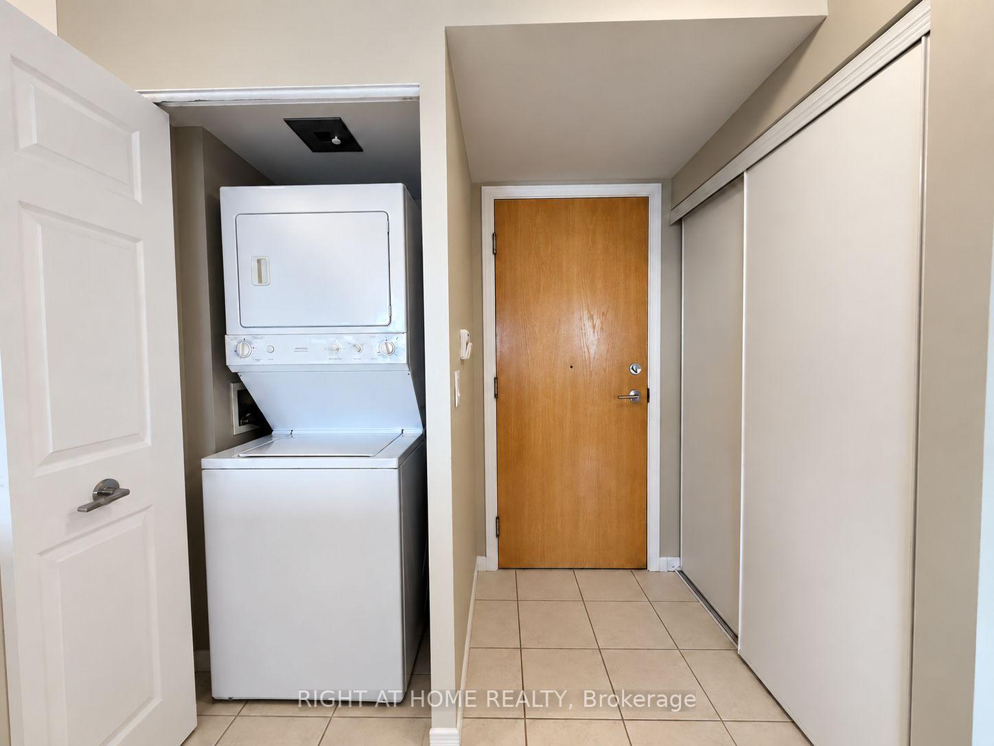 Photo 14 of Unit 906, 340 Watson Street W, Whitby, Port Whitby — HOMEH