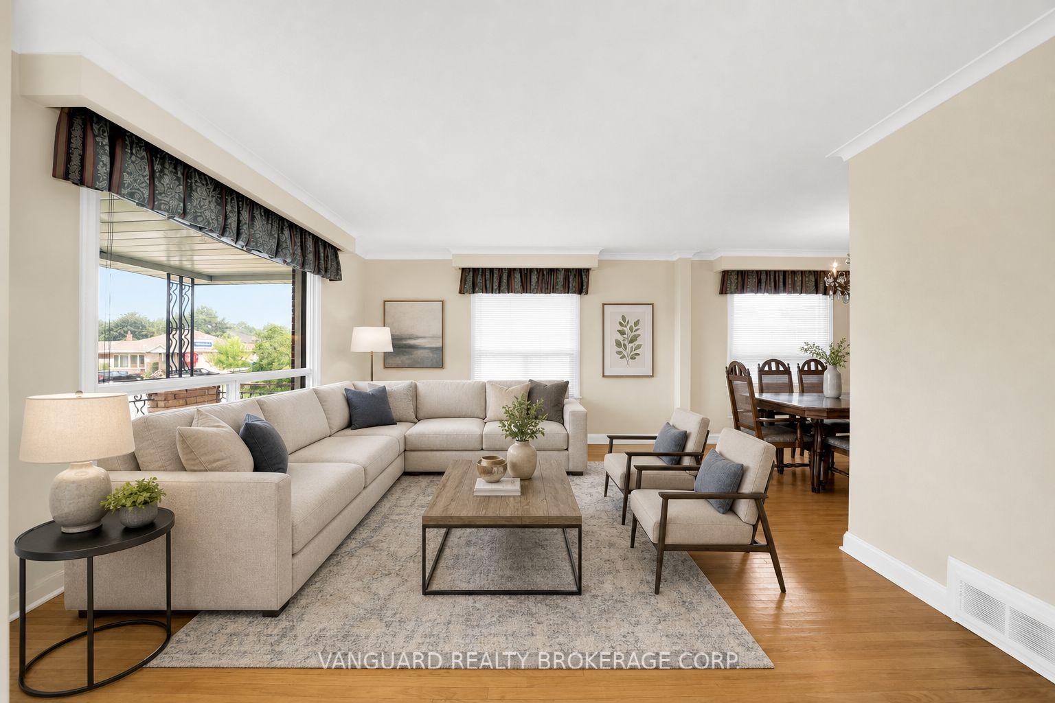 Photo 12 of 39 Camborne Avenue, North York, Downsview-Roding-CFB — HOMEH