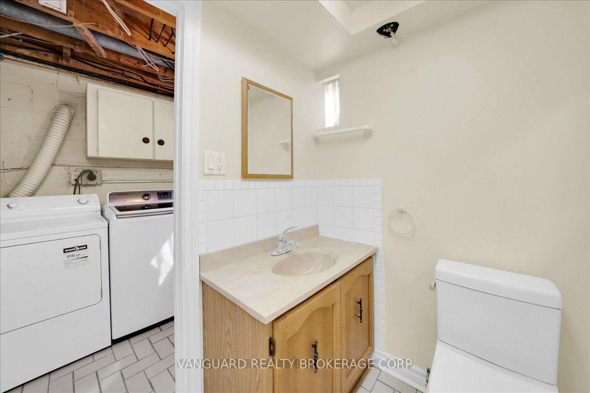 Photo 35 of 39 Camborne Avenue, North York, Downsview-Roding-CFB — HOMEH