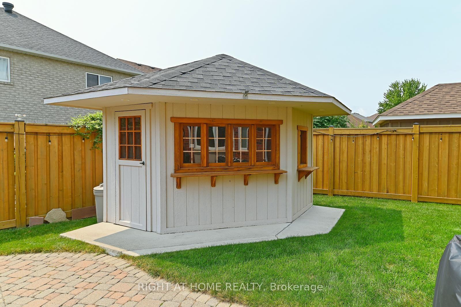 Photo 9 of 65 Baybrook Road, Brampton, Snelgrove — HOMEH
