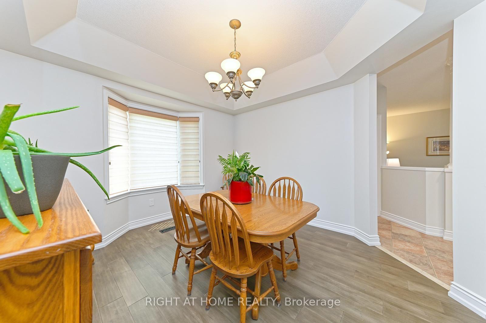 Photo 18 of 65 Baybrook Road, Brampton, Snelgrove — HOMEH