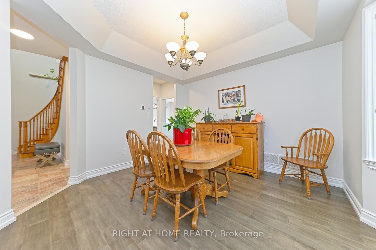 Photo 19 of 65 Baybrook Road, Brampton, Snelgrove — HOMEH
