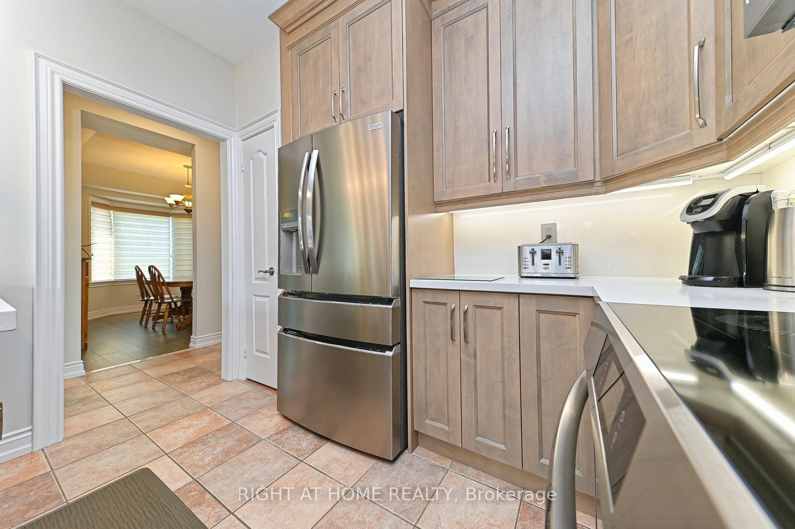 Photo 22 of 65 Baybrook Road, Brampton, Snelgrove — HOMEH