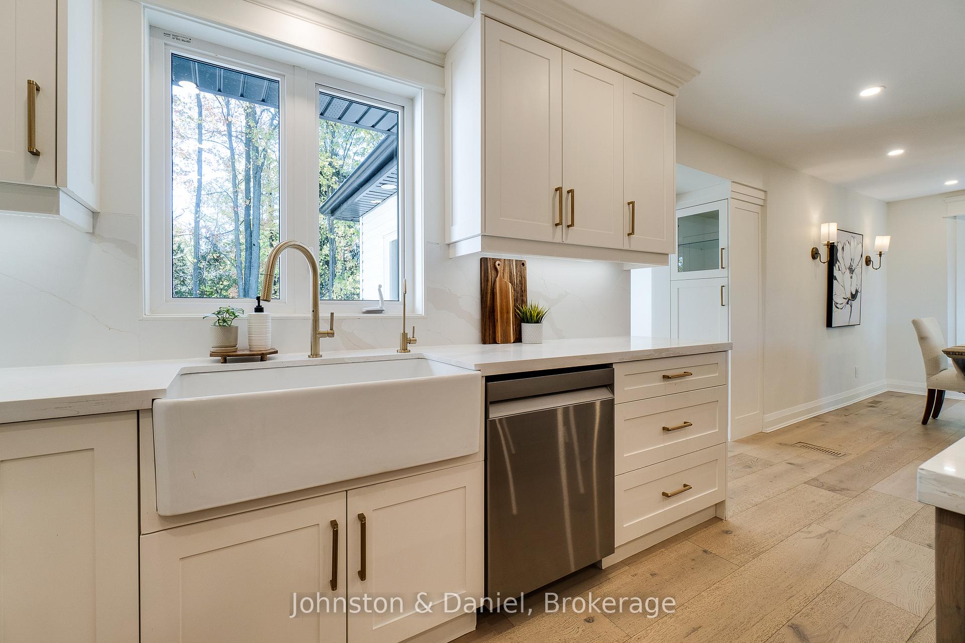 Photo 20 of 2340 Britannia Road, Burlington, Rural Burlington — HOMEH