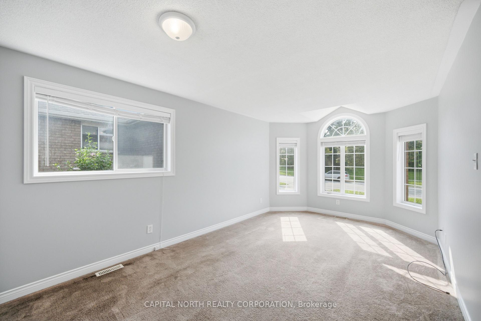 Photo 6 of 126 Marsellus Drive, Barrie, Holly — HOMEH