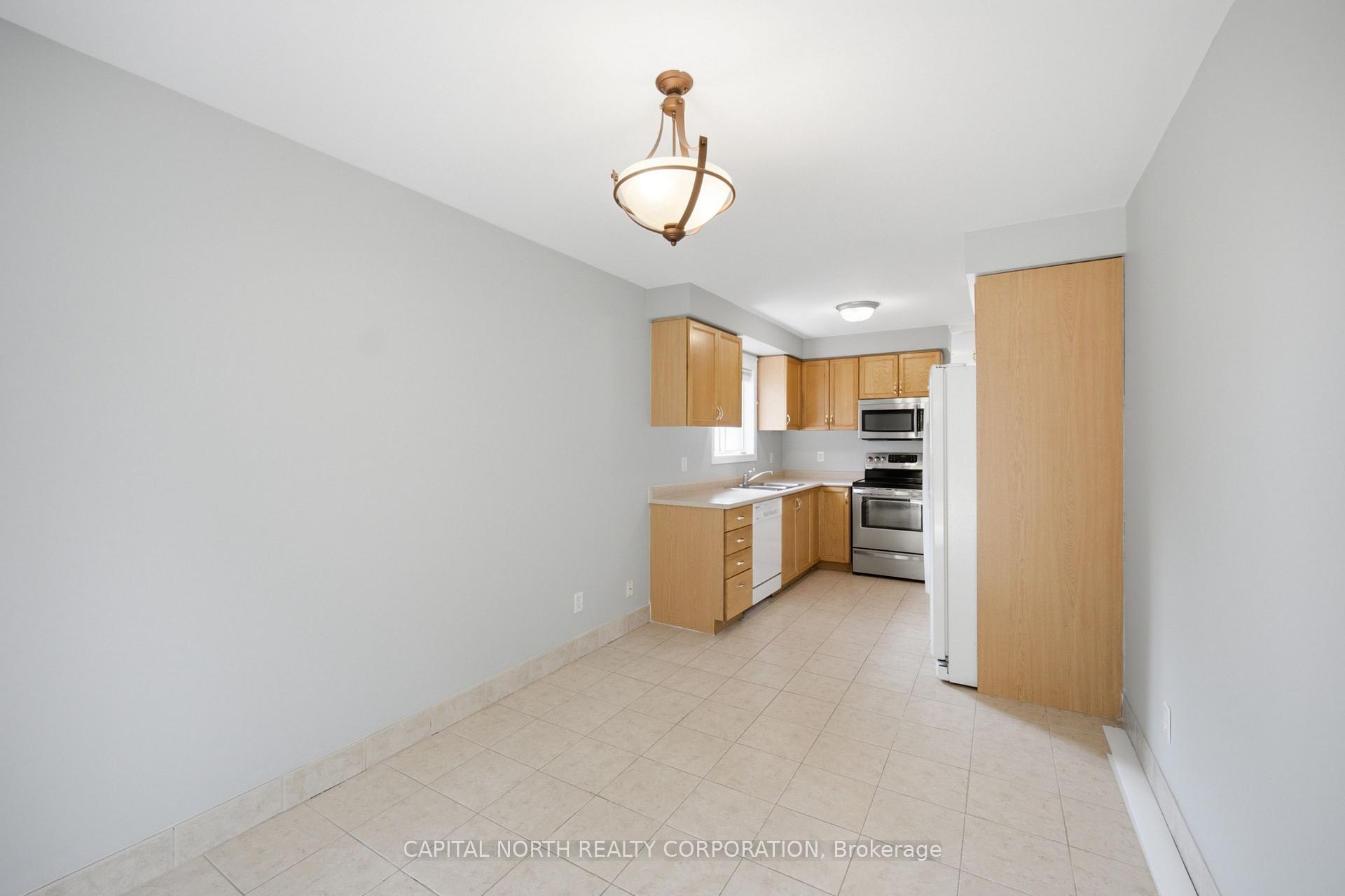 Photo 14 of 126 Marsellus Drive, Barrie, Holly — HOMEH