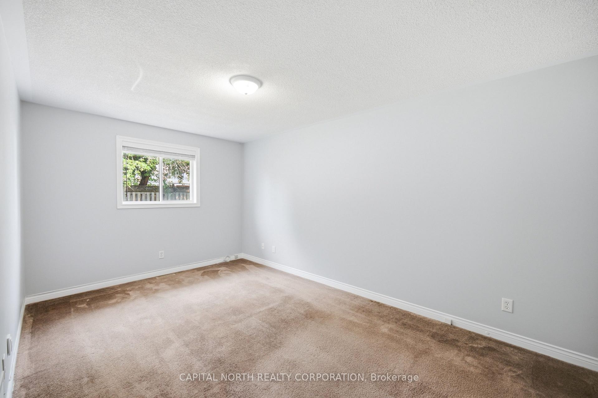 Photo 21 of 126 Marsellus Drive, Barrie, Holly — HOMEH