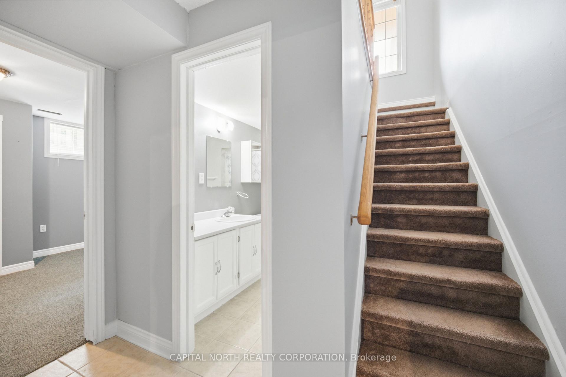 Photo 24 of 126 Marsellus Drive, Barrie, Holly — HOMEH