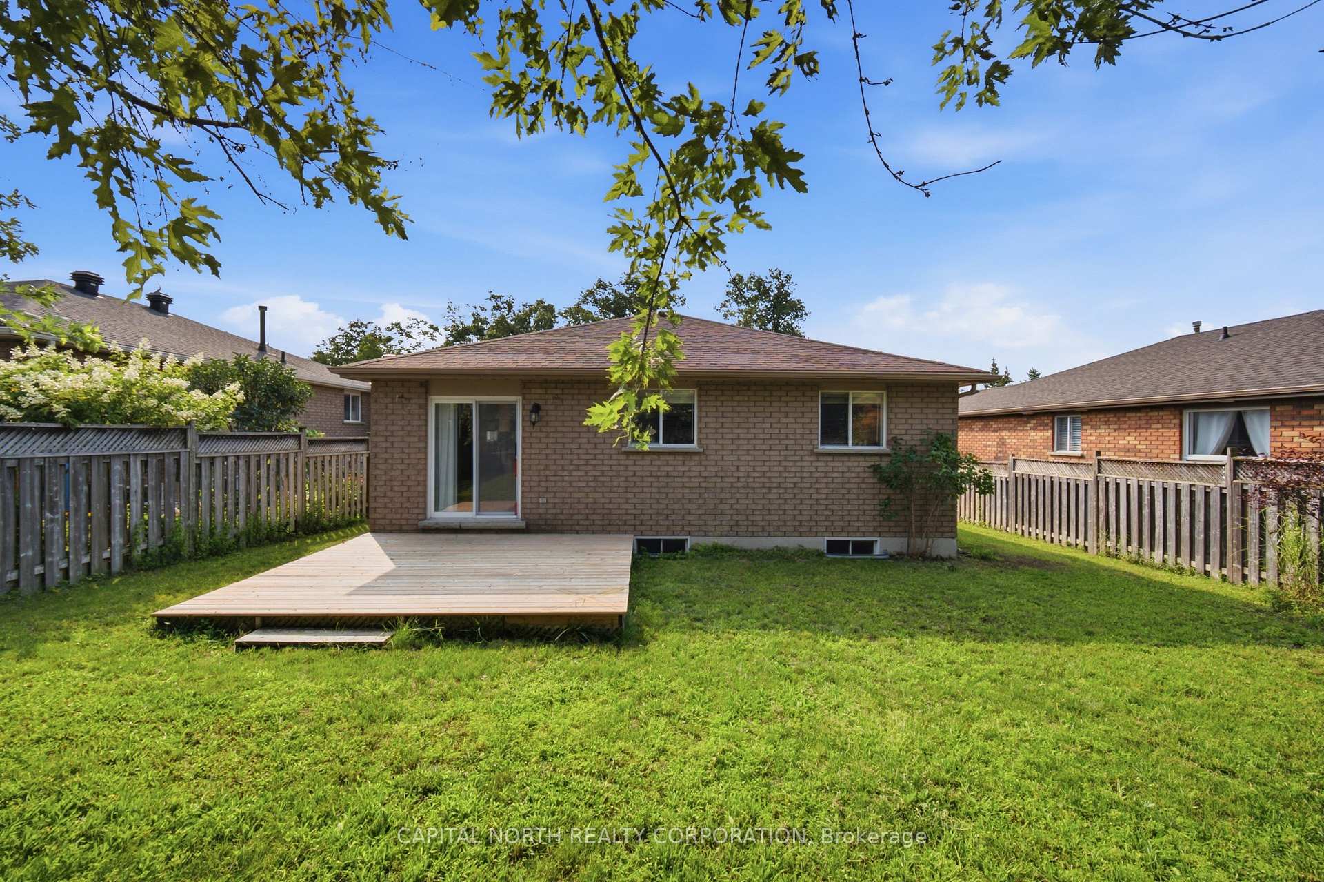 Photo 37 of 126 Marsellus Drive, Barrie, Holly — HOMEH