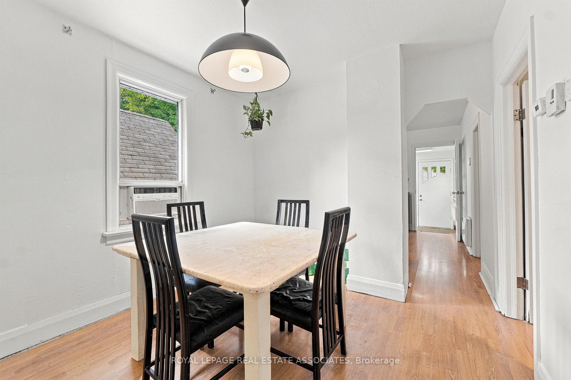 Photo 5 of 268 Troy Street, Mississauga, Mineola — HOMEH